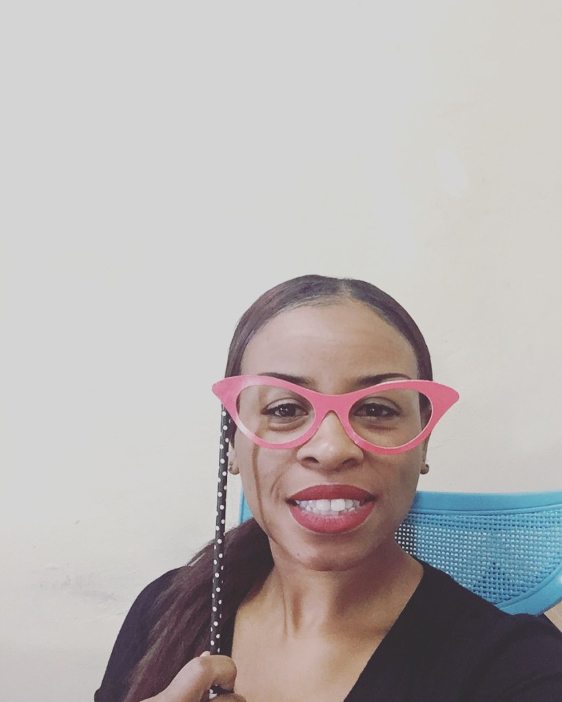 Owner of Blue Labels Boutique, Kristie Glenn, red lipstick selfie