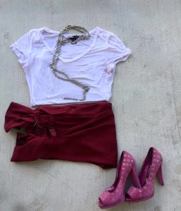 burgundy trousers white tshirt pink suede shoes