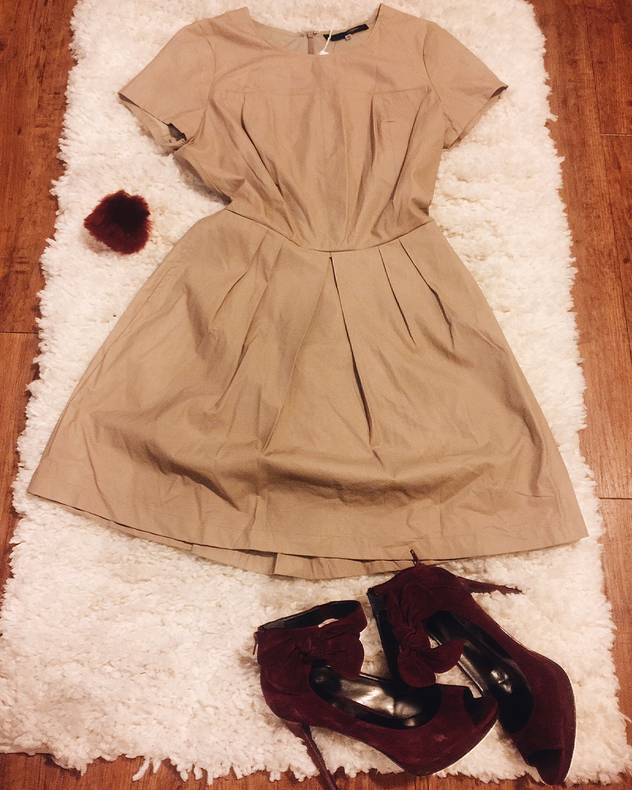 tan leather dress burgundy suede heels burgundy puff keychain