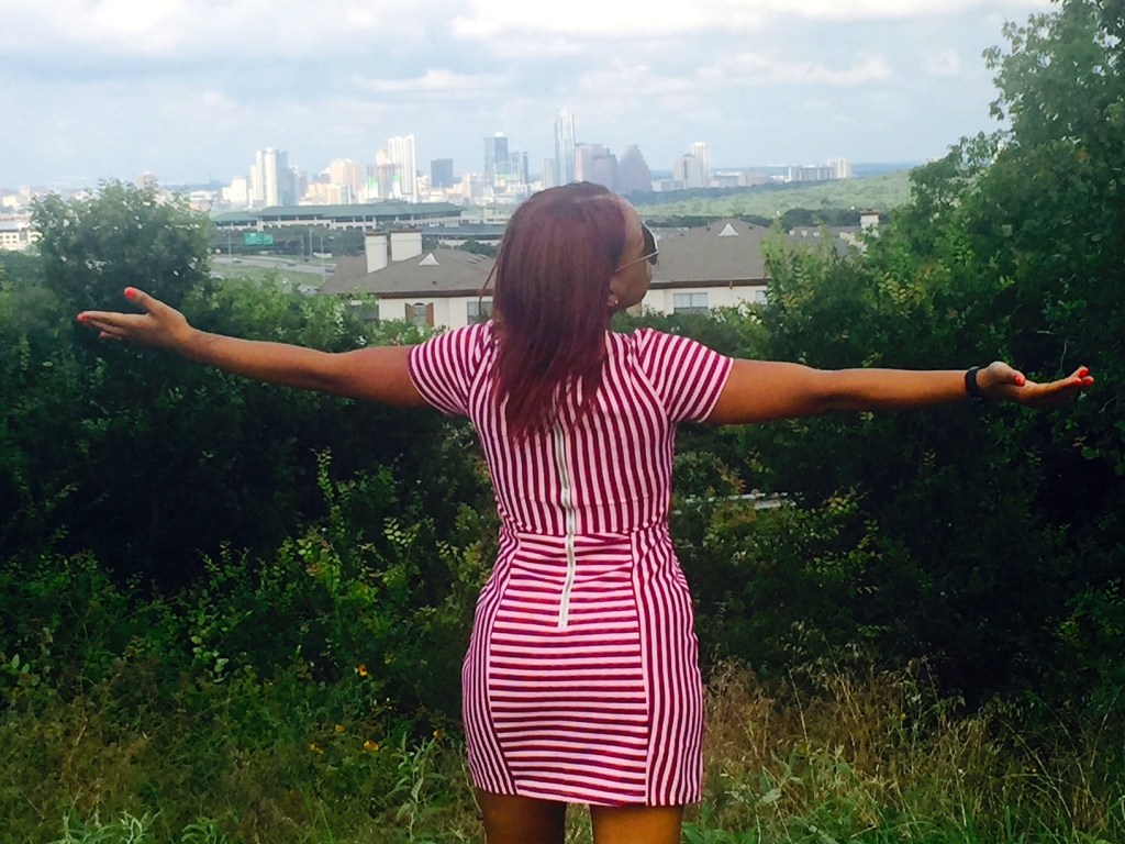 Wear Your Dress Backwards; These 2 Dresses Proves Its’&nbsp;Stylish