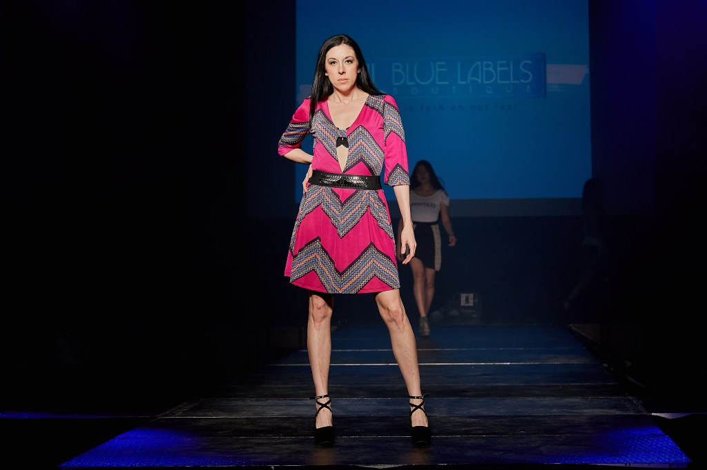 Printed keyhole dress