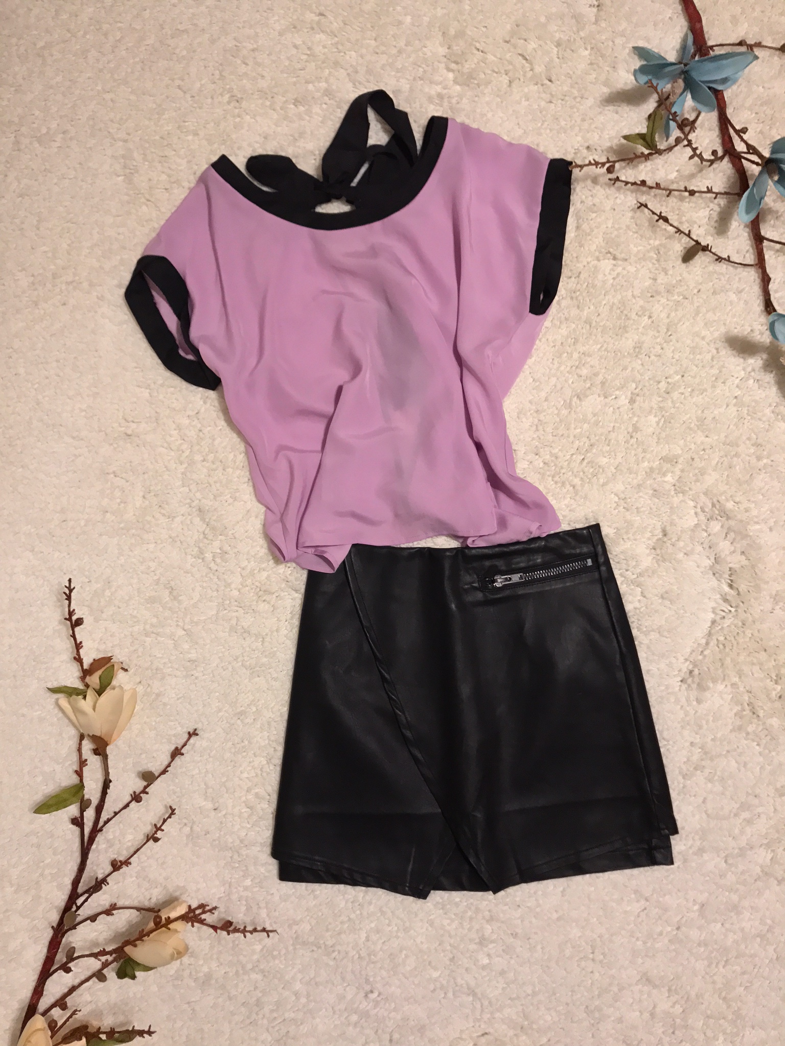 purpleoutlinetopbluelabelsboutique