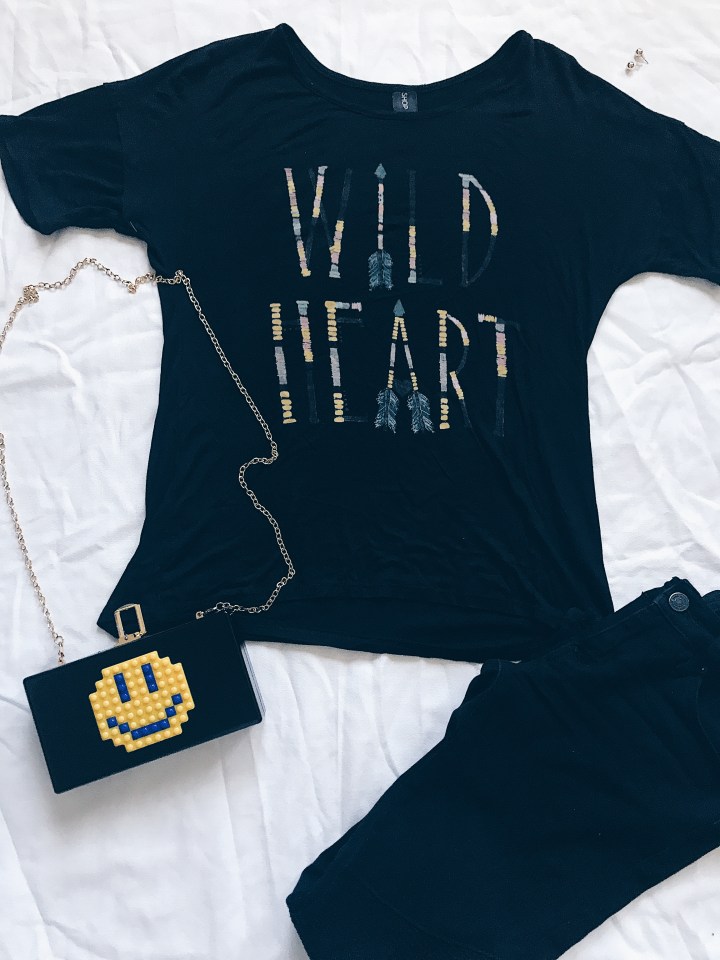 Wild Heart Graphic T-shirt Smile Logo Bag