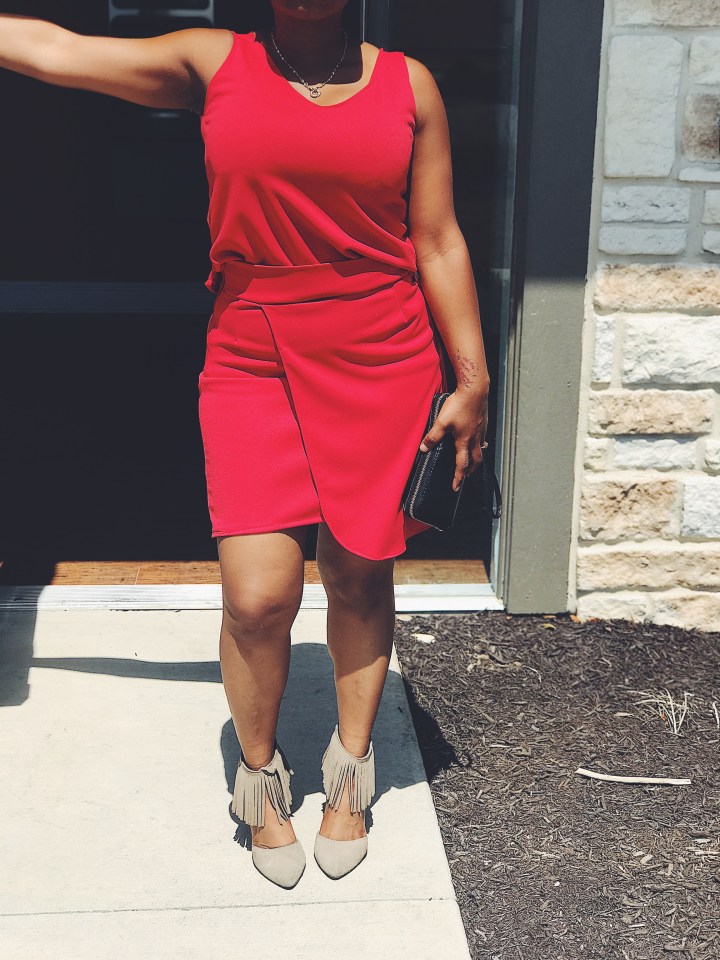 how to hide tummy red skirt and top set