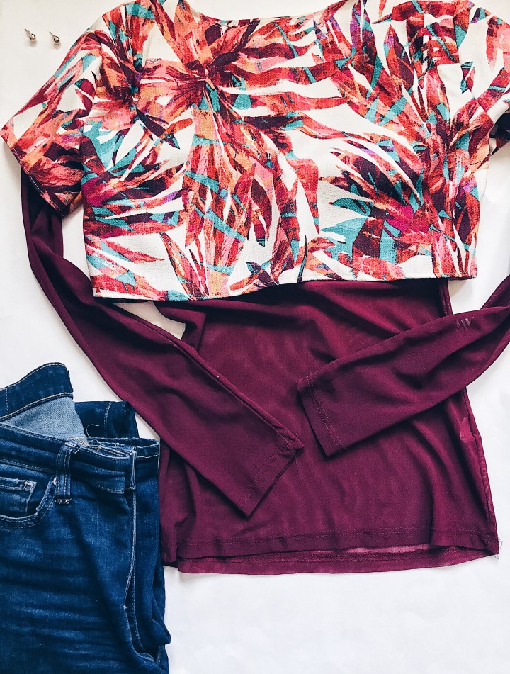 Floral printed cropped women's top 