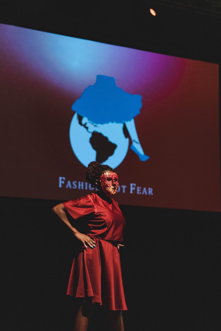 burgundytwopiecessetwithlogo.@jinntonic