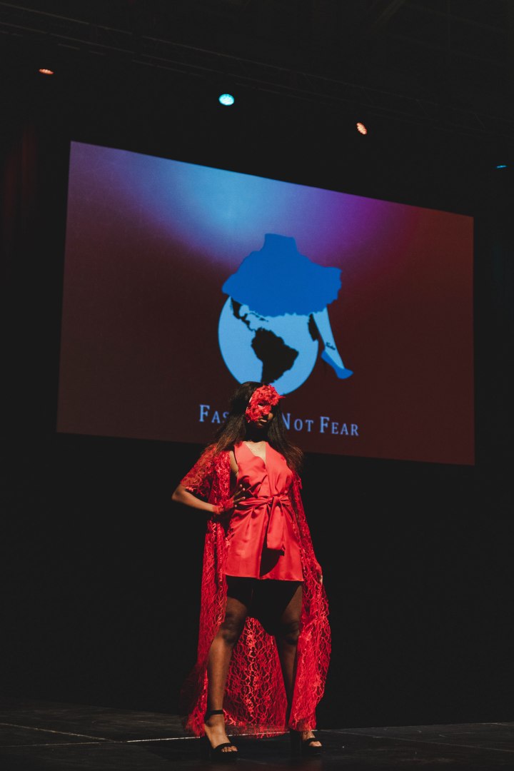 reddresswithlacedusterlogoinback.jintonic