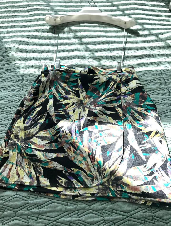 floralprintedskirtonhanger