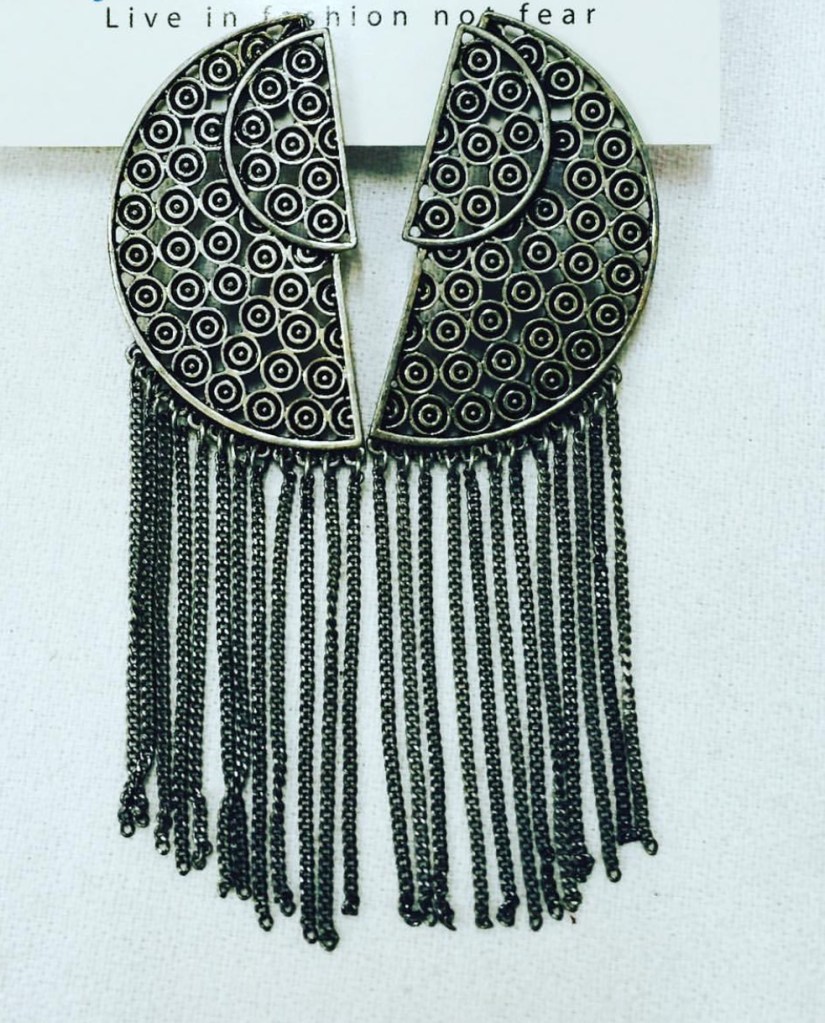 Silver fringe earrings 