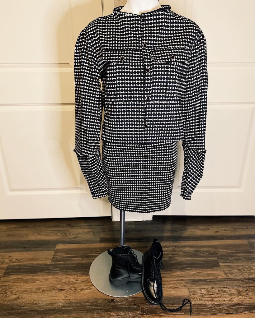 Black and white printed jacket and skirt set 