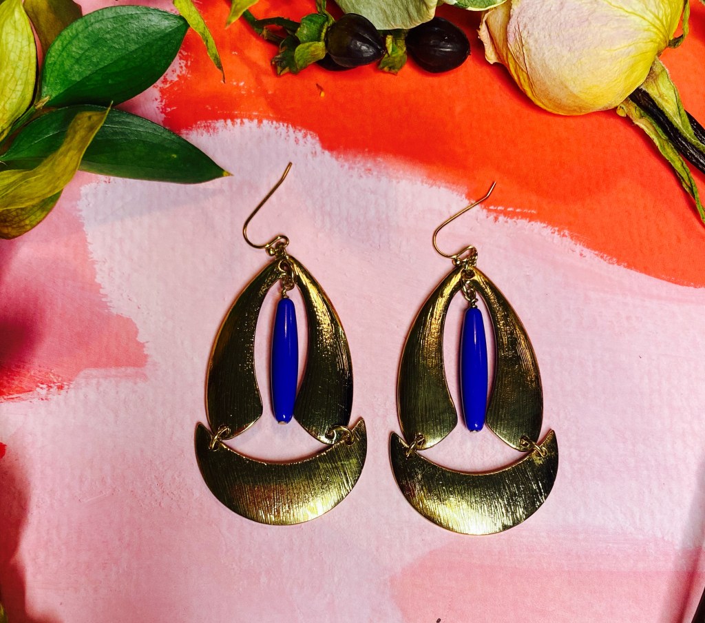 Gold dangle earrings