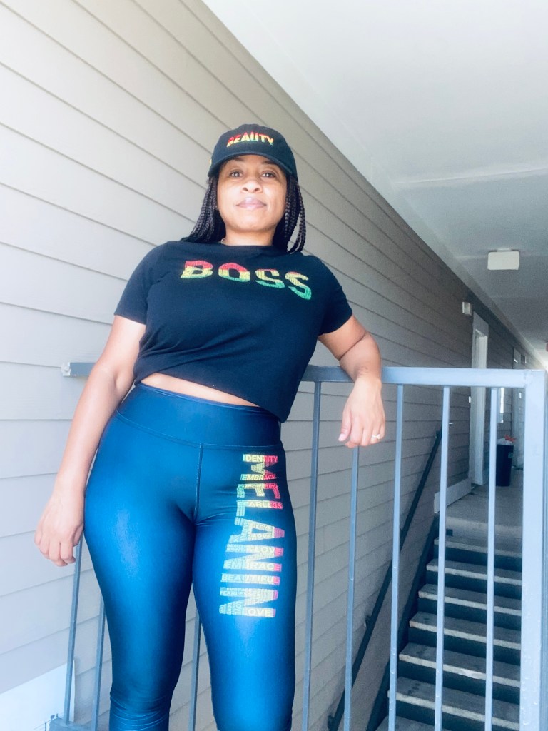 Lex Pyerse hat, t-shirt, and leggings